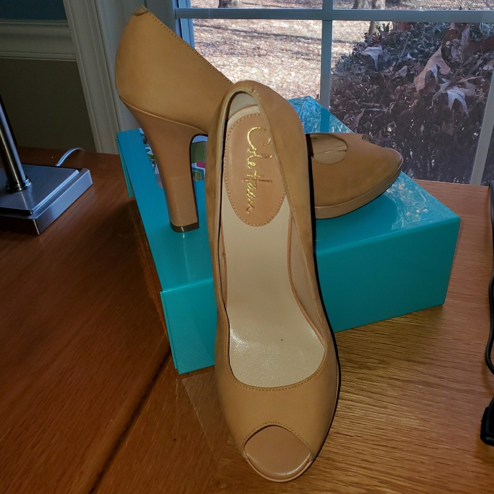 NWOT Cole Haan Peep Toe Heels